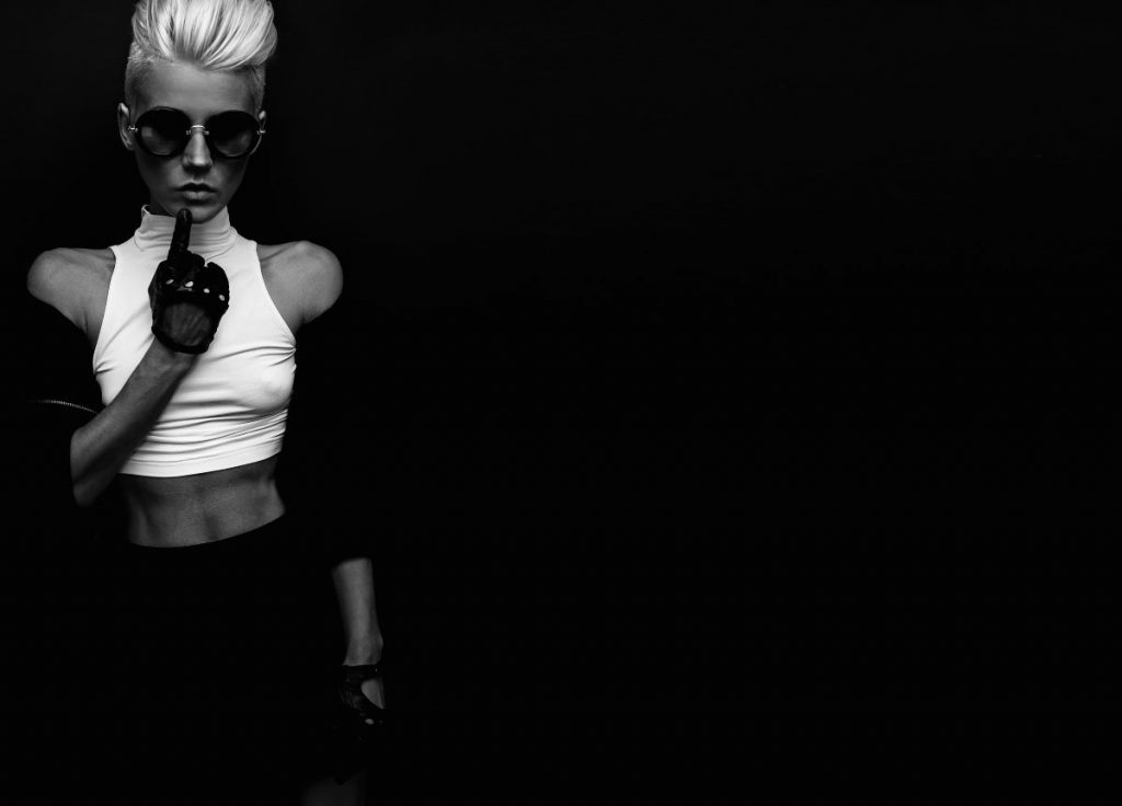 Moderne Statements jenseits von Leder und Nieten: Punk-Fashion 2.0