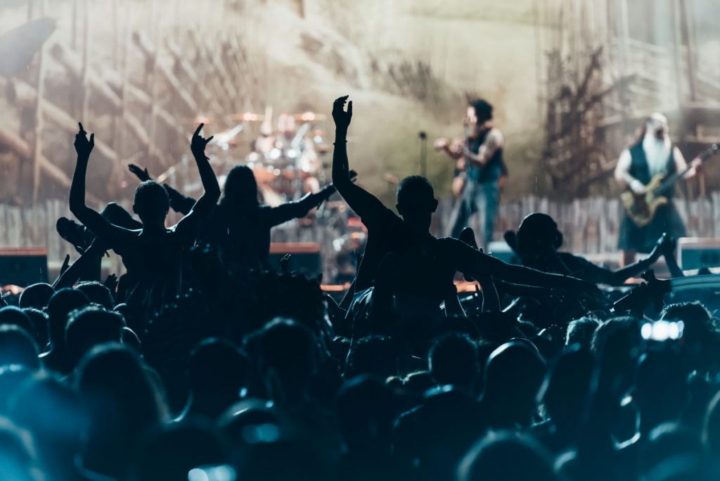 Wie Punkrock eine neue Perspektive auf mentale Gesundheit geben kann